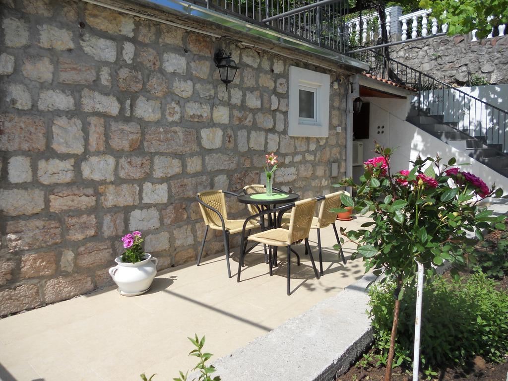 Apartment Djukovic Petrovazzo Esterno foto