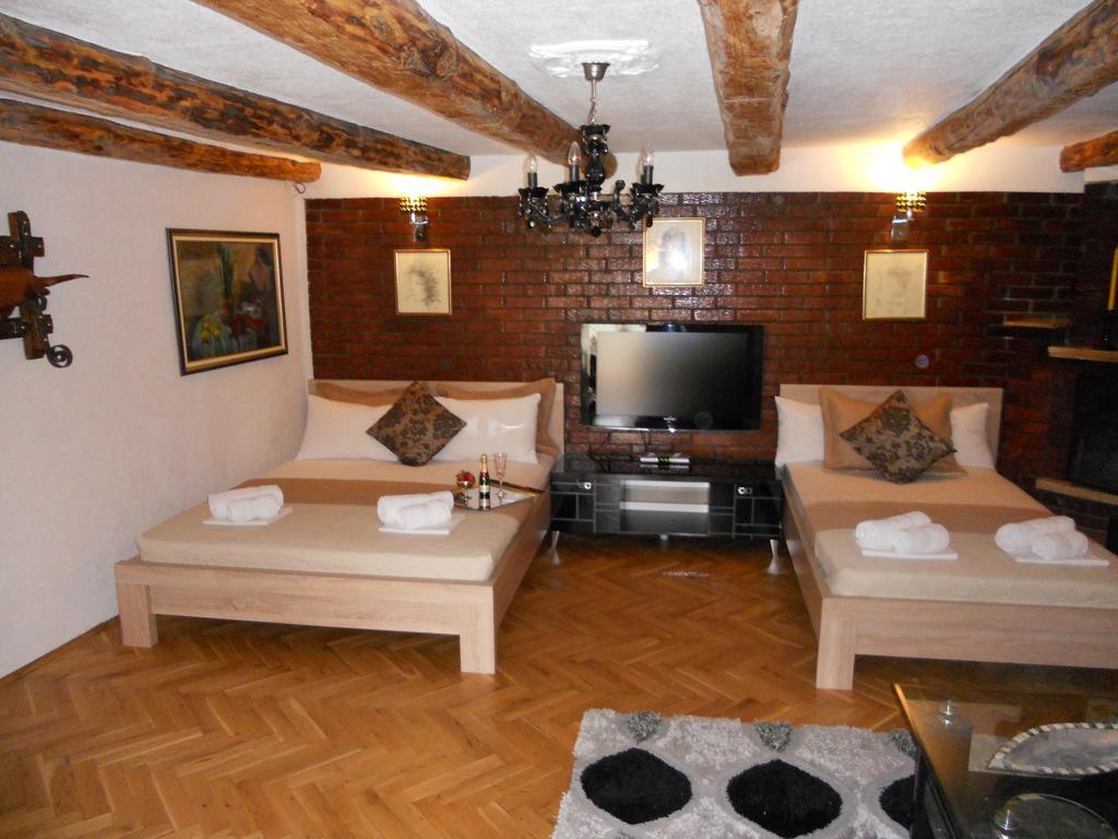 Apartment Djukovic Petrovazzo Esterno foto