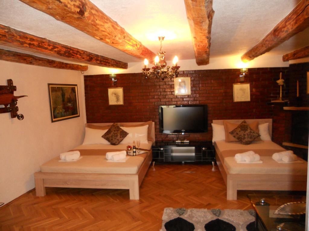 Apartment Djukovic Petrovazzo Esterno foto